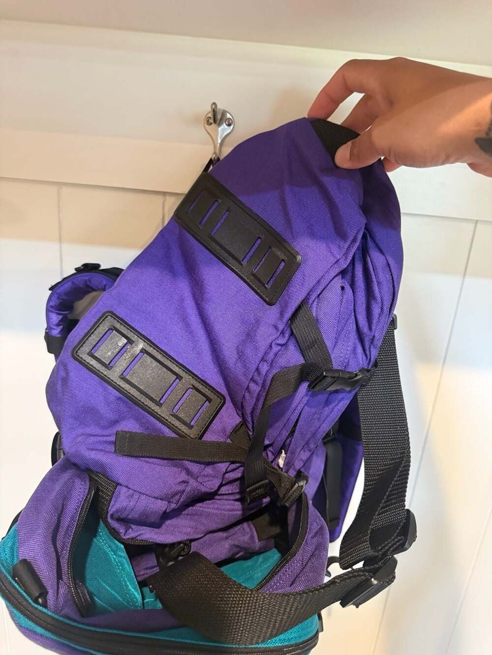 Vintage S x S Painter Outdoor Gear Purple and Teal Hiking Backpack - Picture 4 of 9